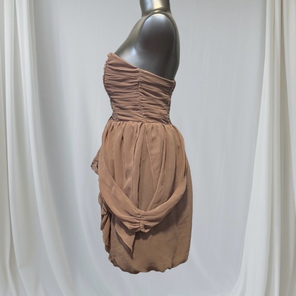 💟H&M Ruched Chiffon and Ruffled Strapless Dress - Picture 4 of 15